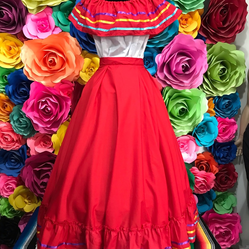 Mexican two piece Jalisco style red 39”
